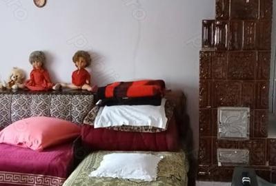 Casă cu 4 camere în Central - 1