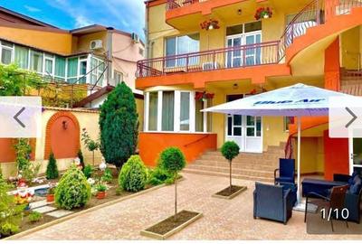 Apartament cu 3 camere decomandat, mobilat în Delfinariu