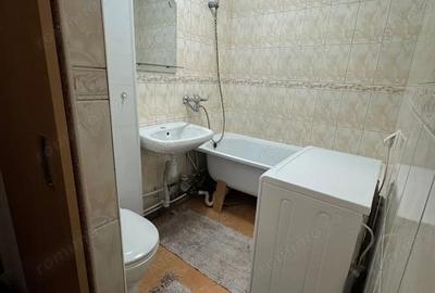 Apartament cu 2 camere decomandat în Girocului