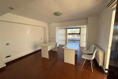 Birouri de inchiriat  de la 120 mp - mentenanta inclusa - 12