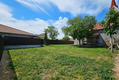 Casă cu 5 camere cu Teren 1200 Mp în Cenad - 3