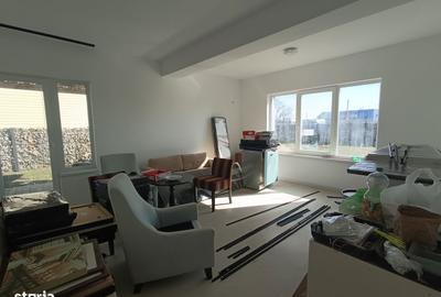 Casă cu 4 camere cu Teren 400 Mp în Central - 3