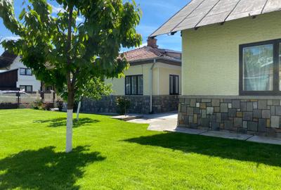 Casă cu 4 camere decomandat în Central - 6