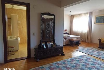 Casă cu 5 camere cu Teren 1000 Mp în Central - 5