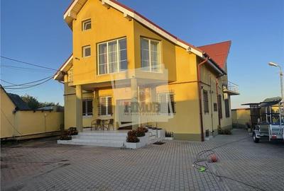 Vila 302 mp cu 9 camere 4 bai garaj si 700 mp teren in Bradu - 14