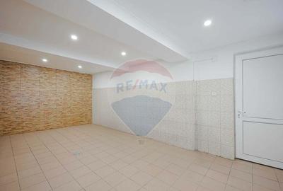 Casă cu 3 camere cu Teren 3474 Mp în Sânnicolau Român - 8