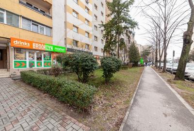 Spațiu comercial, de 40 mp, în Nord - 8