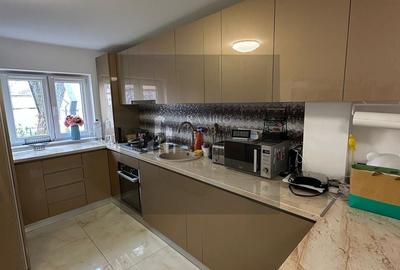 Apartament cu 4 camere decomandat în Central - 7