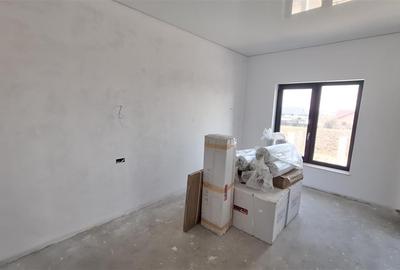 Casă individuală cu 4 camere cu Canalizare în Breazu - 15