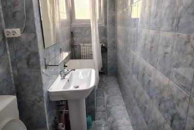 Garsonieră decomandată în Titan - 2
