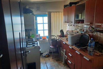 Casă cu 7 camere în Alexandriei