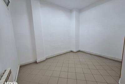 Spațiu comercial, de 68 mp, în Republicii - 3