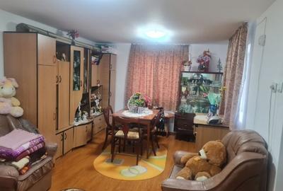 Casă cu 3 camere cu Teren 375 Mp în Central-Piață - 4