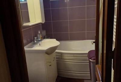 Apartament cu 4 camere decomandat în Titan - 8