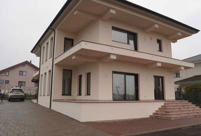 Casă cu 3 camere în Șcheia - 6