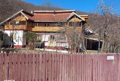 Casă cu 4 camere în Central - 5