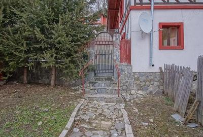 Casă cu 6 camere cu Teren 337 Mp în Central - 19