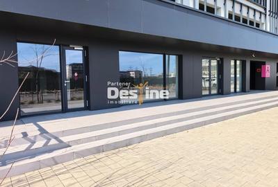 Spațiu comercial, de 217 mp, în Baza 3 - 4