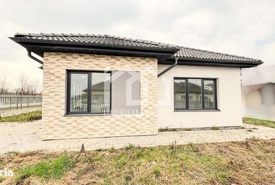 Casă cu 4 camere în Jucu - 7