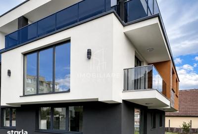 Casă cu 5 camere cu Teren 300 Mp în Gheorgheni