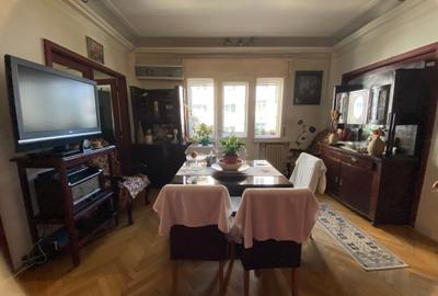 Apartament cu 6 camere circular în Magheru