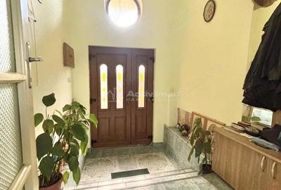 Casa cocheta pe un singur nivel, cu garaj si terasa zona Cantemir - 2