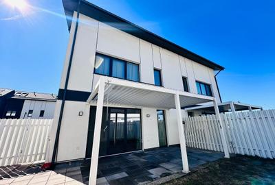 Duplex cu 5 camere cu Canalizare în Central - 1