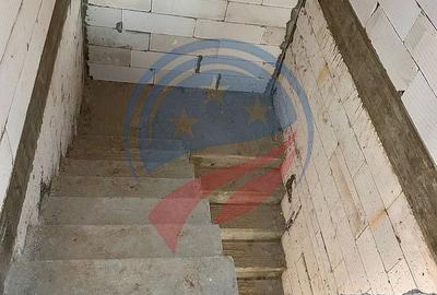 Casă individuală cu 5 camere cu Teren 250 Mp în Malu Mare - 23