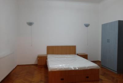 Apartament cu 2 camere semidecomandat în Cișmigiu