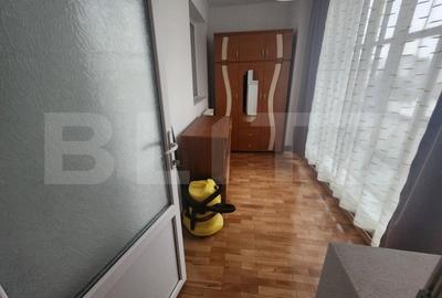Apartament de inchiriat, cu 3 camere, decomandat, 74 mp, zona-centru - 8