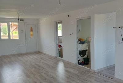 Casă cu 3 camere cu Teren 500 Mp în Cerșani - 6