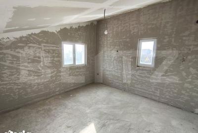 Casă cu 4 camere cu Teren 630 Mp în Nojorid