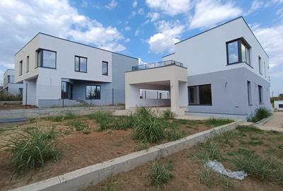 Complex imobiliar 30 vile Laguna Albastra - 26