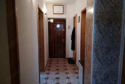 Apartament cu 3 camere decomandat în Central - 3