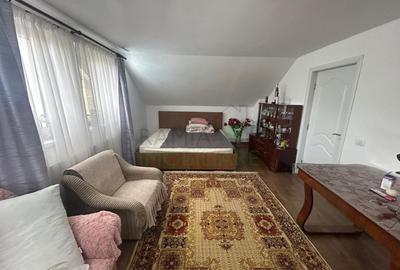 Apartament cu 1 camere decomandat, mobilat în Tractorul - 2
