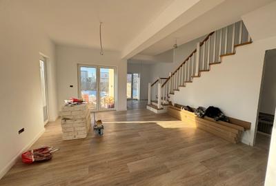 Duplex cu 4 camere cu Canalizare în Moșnița Nouă - 5