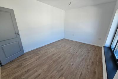 Casă individuală cu 5 camere cu Canalizare în Tunari - 3