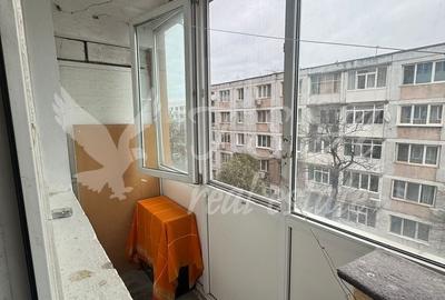 Apartament cu 3 camere decomandat în Rahova - 12