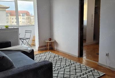 Apartament cu 2 camere semidecomandat în Olimpia-Stadion - 1