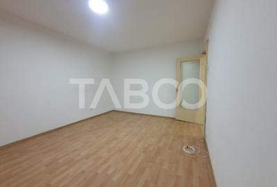 Apartament 2 camere decomandat Zona Stejarului 55 mp utili - 2