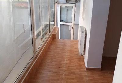 Spatiu Comercial cu Vad Pietonal si Auto - Zona Astra - cod 5196 - 4