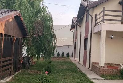 Casă cu 3 camere cu Teren 800 Mp în Central - 2