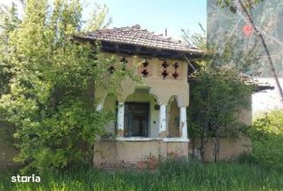 Casă cu 1 camere cu Teren 1400 Mp în Devesel - 1