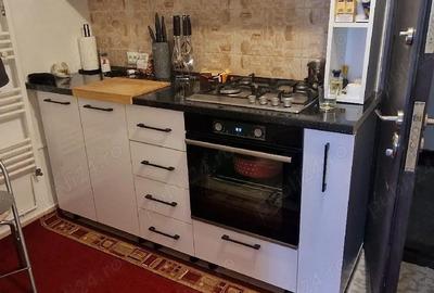 Garsonieră nedecomandată în Central - 3