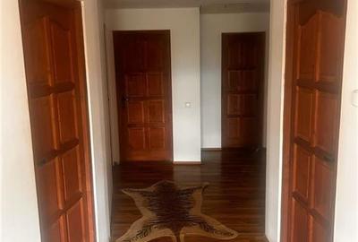 Alzza Real Estate  Casa de vanzare Spicului, aproape de statia de autobuz, cu g - 11
