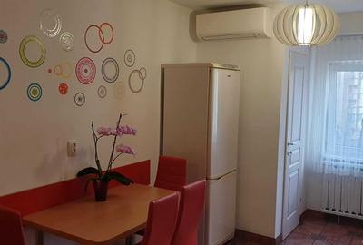 Apartament cu 2 camere decomandat, mobilat în Sud