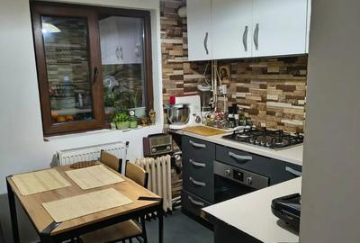 Apartament cu 3 camere decomandat în Berceni - 3