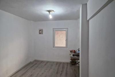 Apartament cu 4 camere semidecomandat în Autogară - 4