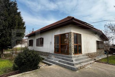 Casă individuală cu 2 camere cu Canalizare în Exterior Est - 14