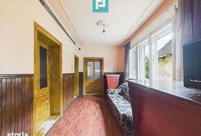 Casă cu 4 camere cu Teren 1368 Mp în Central - 9